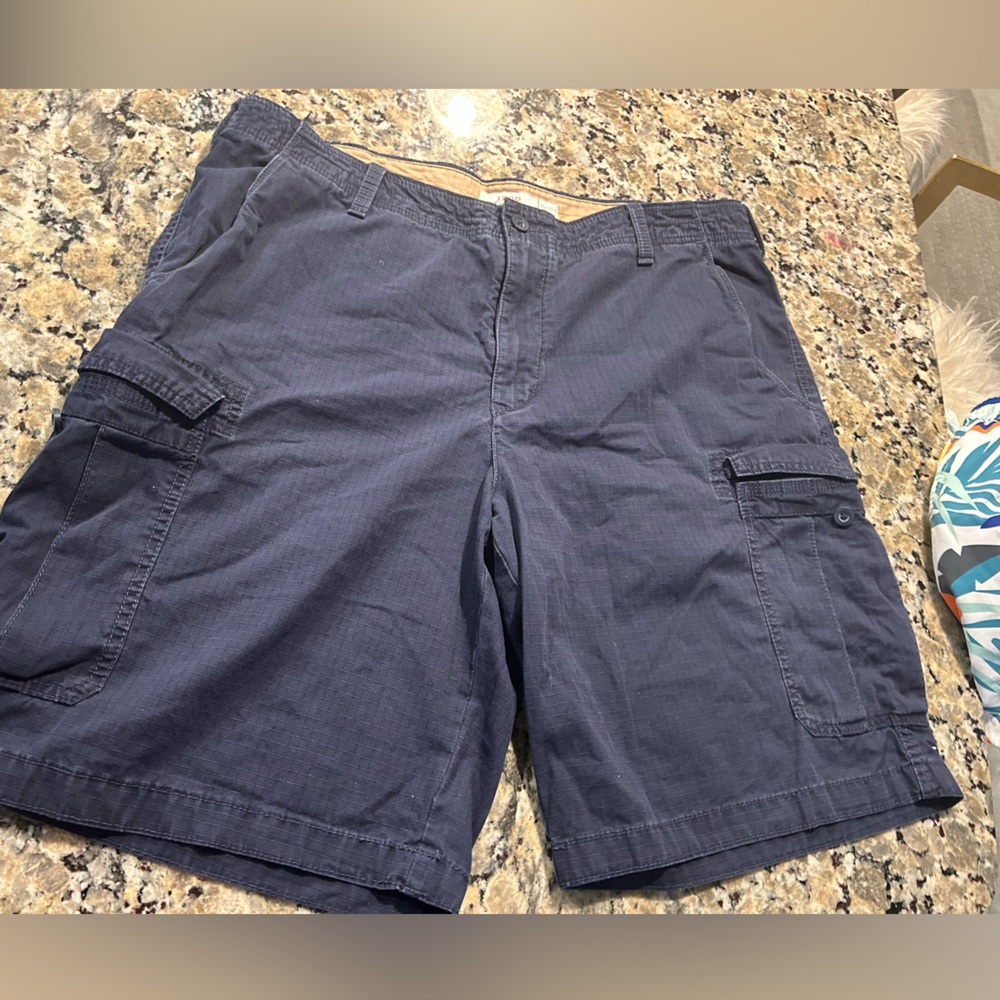IZOD Men's Navy Cargo Shorts